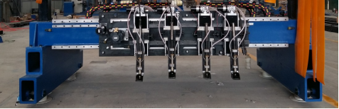 耐磨板堆焊專機(圖1) 1-20041113225Vc.png