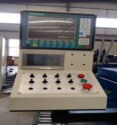 耐磨板堆焊專機(圖5) 1-200411133221493.png