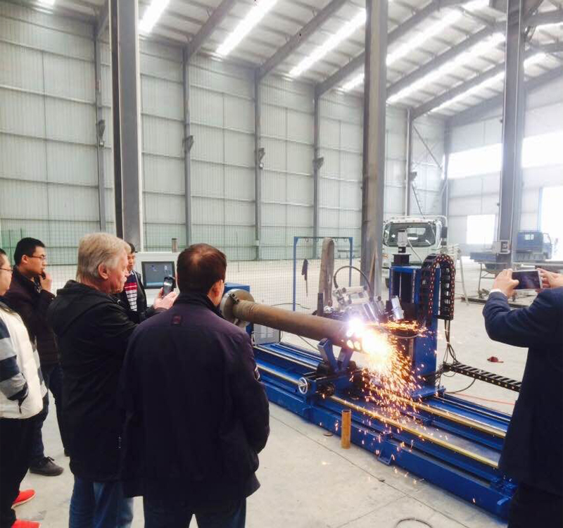 相貫線切割機 相貫線切割機